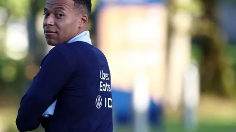 阿马斯子哈里首秀惊艳，阿马德骄傲点赞：吾儿成就，倍感自豪！